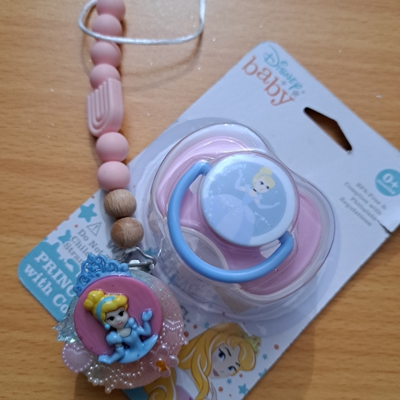 Accessories Complete Set Pacifier And Pacifiers Clip Poshmark